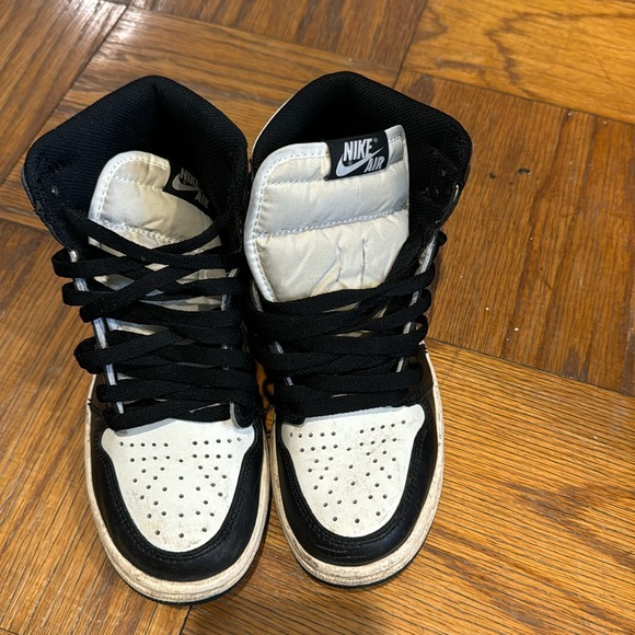 mocha jordan 1 size 5.5